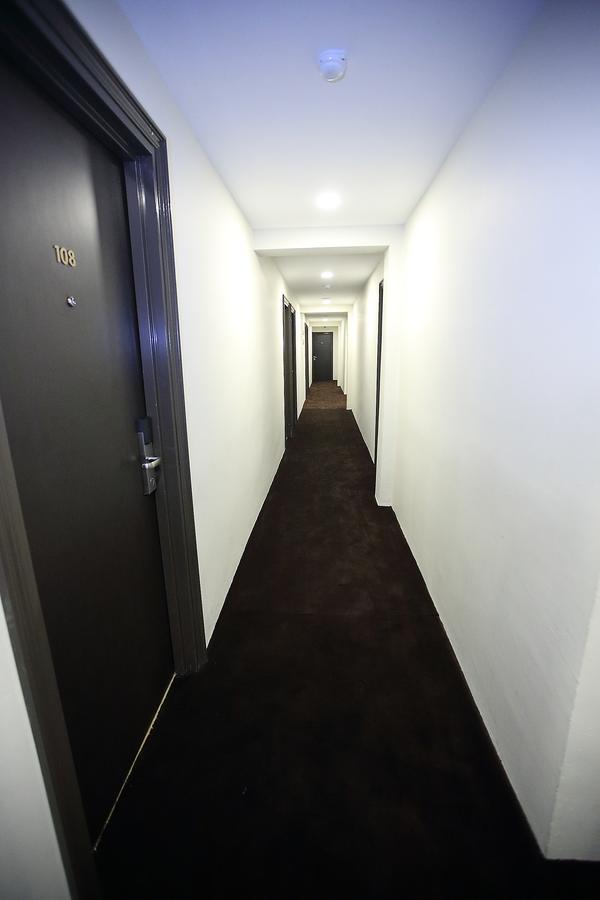 Al Khatiri Hotel Kubang Kerian Esterno foto